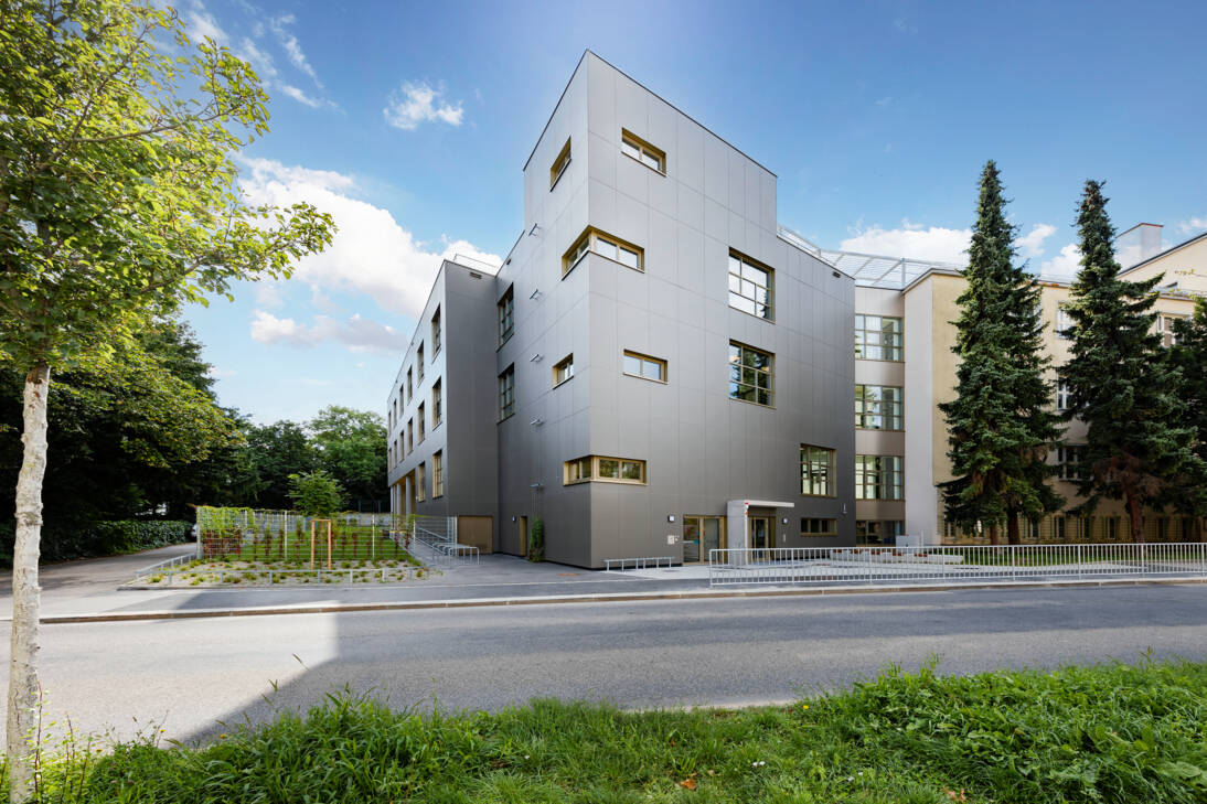 Primary School Veitingergasse, Vienna, Austria