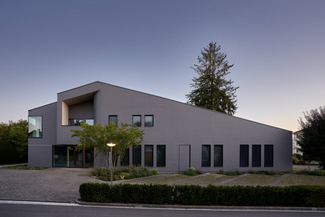 Slate-Clad House, Herzogenbuchsee, CH