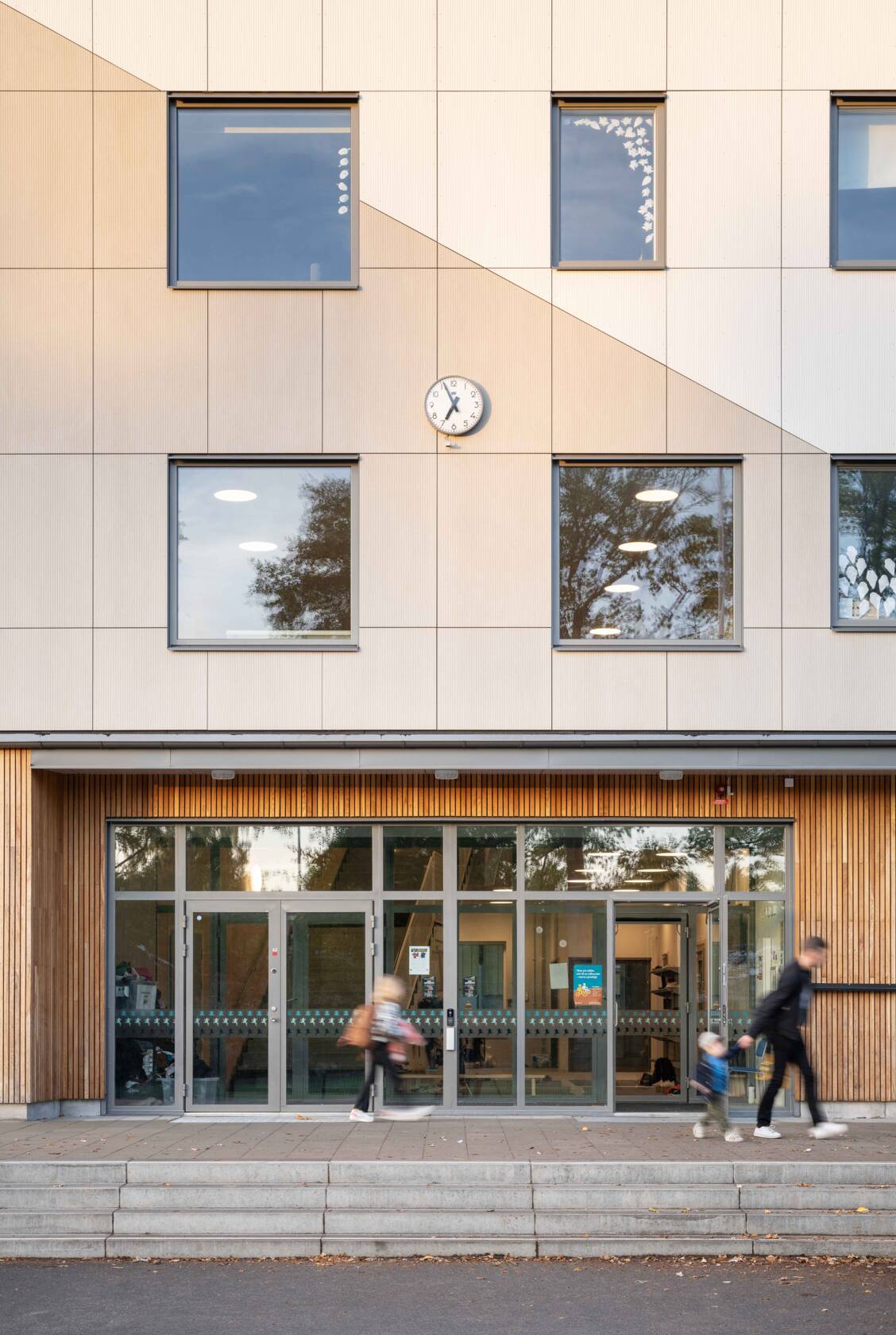 Swisspearl_Långsjöskolan_Johan-Eldrot-5Web
