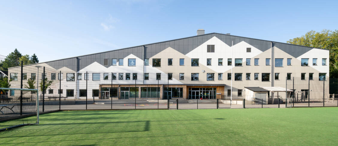Swisspearl_Långsjöskolan_Johan-Eldrot-7