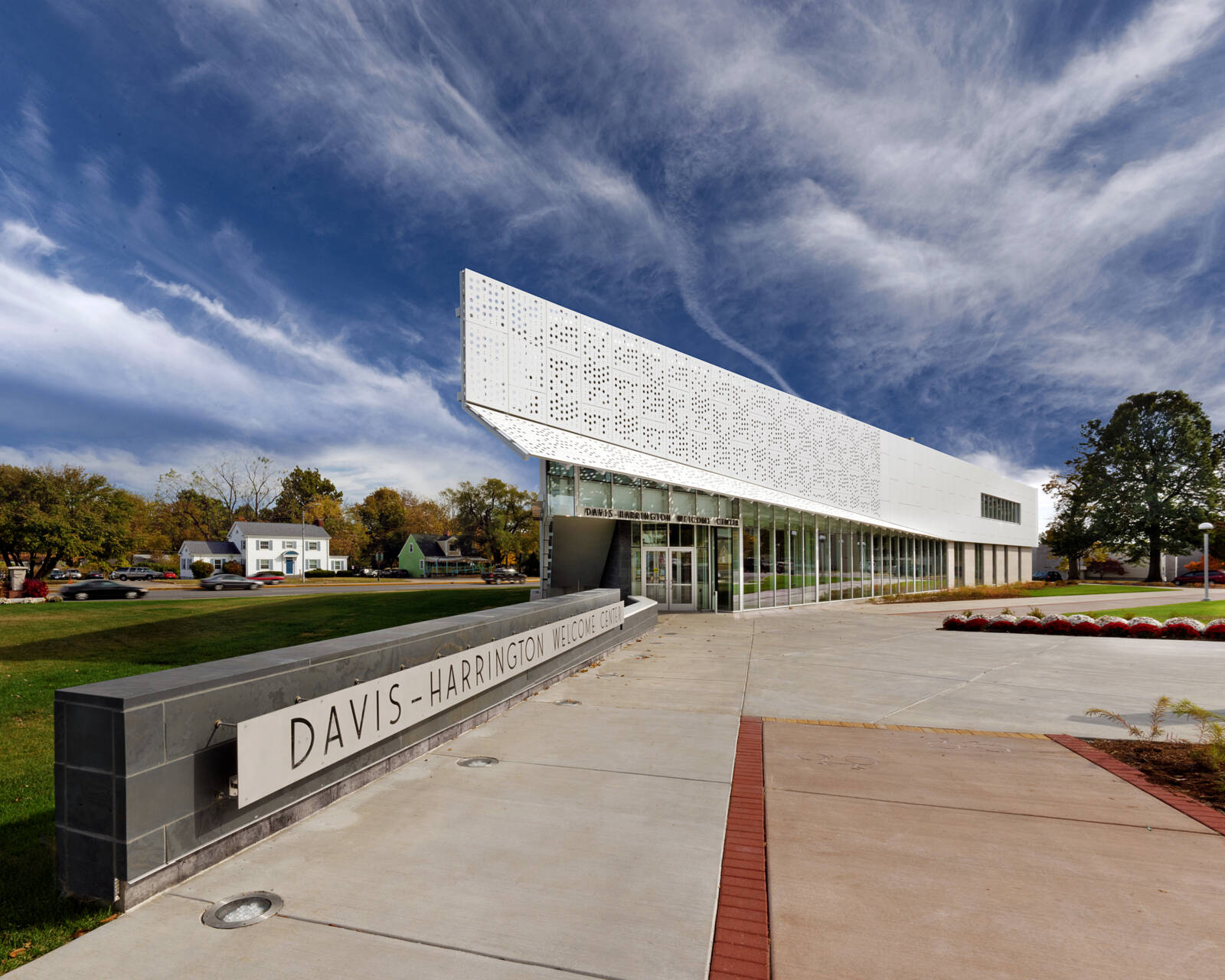 Davis-Harrington Welcome Center - Swisspearl