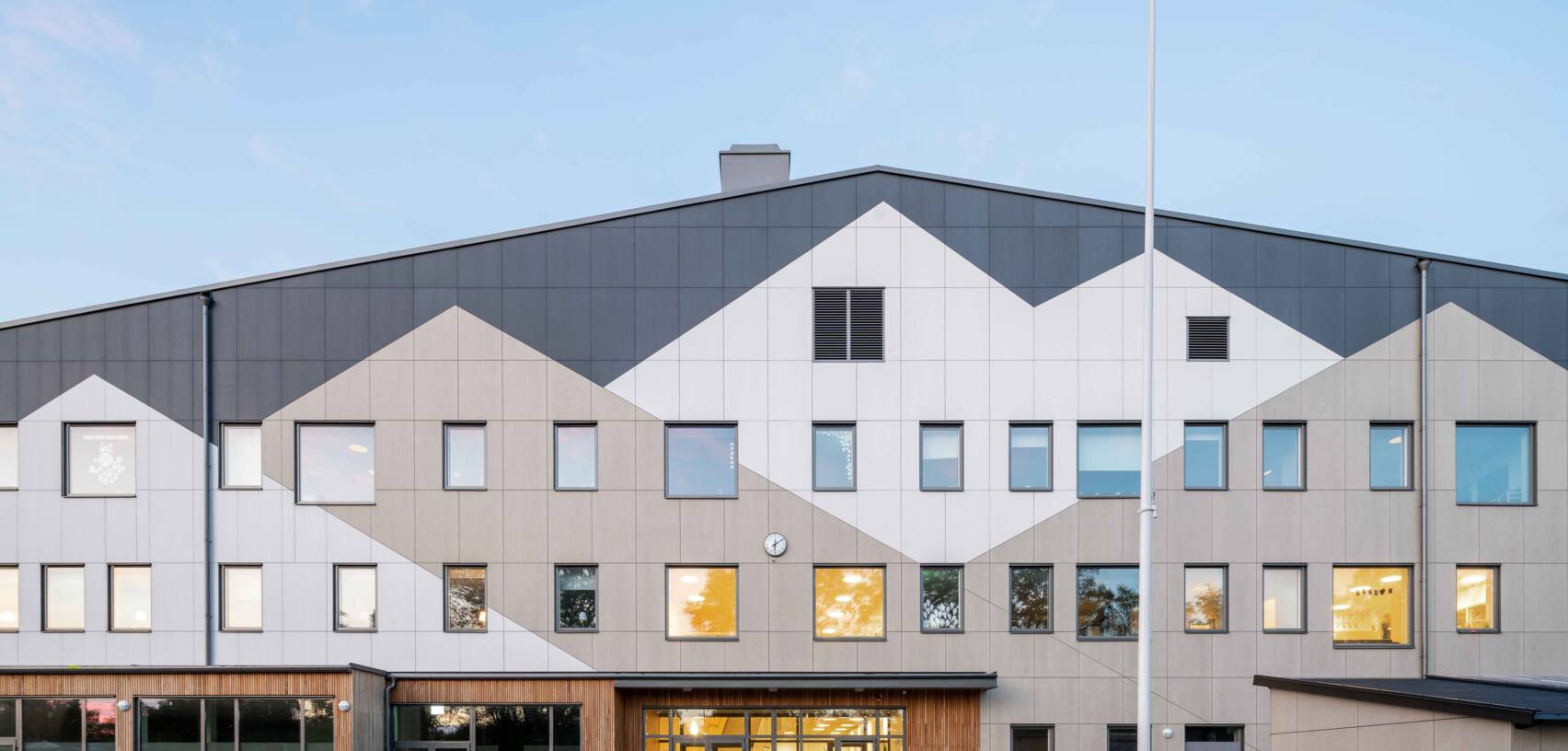 Swisspearl_L&aring;ngsj&ouml;skolan_Johan-Eldrot-2_web