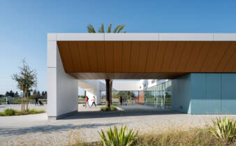 Swisspearl_TopBau_Magazine33_02