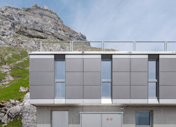 Solar Alpine House, Glarus, CH
