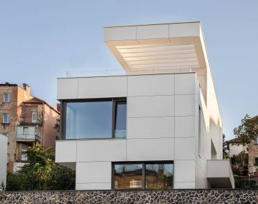 ShinyHouse_Zagreb_HR_Photo_2.jpg