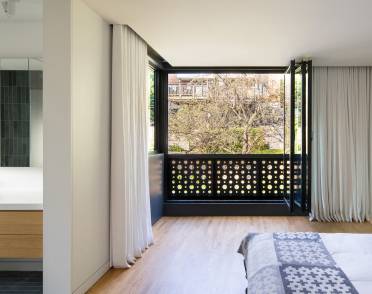 House Extension Black Box II, Montreal, Quebec, Canada