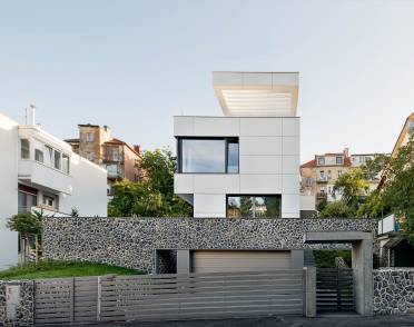 ShinyHouse_Zagreb_HR_Photo_1.jpg