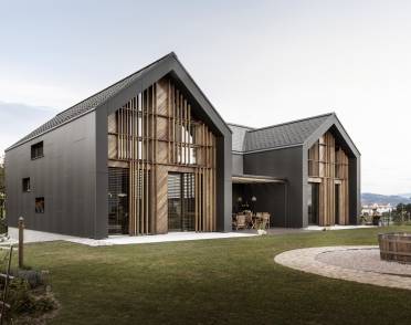 House XL, Leskovec Pri Krskem, Slovenia