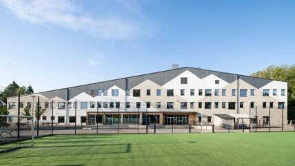Swisspearl_Långsjöskolan_Johan-Eldrot-7Web