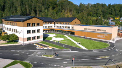 38156-SchoolcampusBadaussee_BadAussee_AT_Photo_2