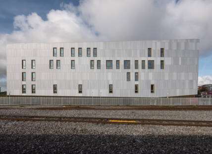 Farblinie Swisspearl Patina_Railwaystation_Dublin_Ireland