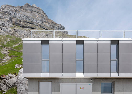 Solar Alpine House, Glarus, CH