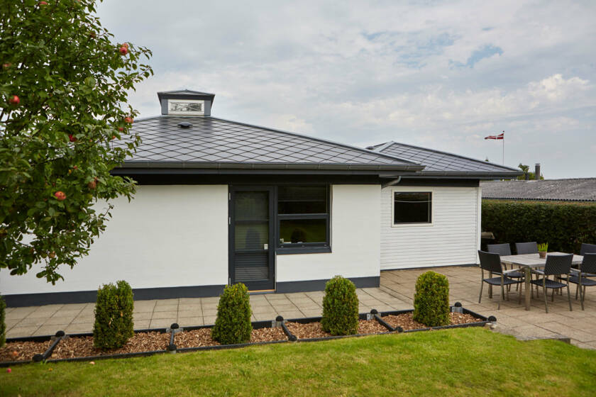 cembrit-renovering-fibercement-sort-skifer-tag-et-frisk-pust-i-parcelhuskvarteret-260816_00288