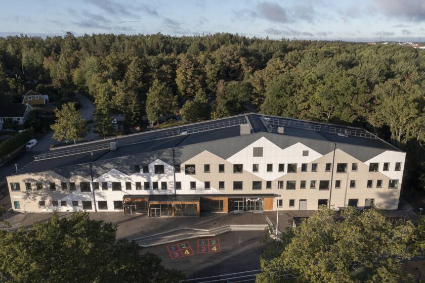 P_545_Cembrit_Patina_Inline_Sweden_Långsjöskolan_Huddinge_2022_72772