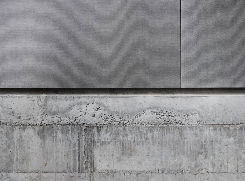 Maison individuelle avec anthracite-gris couleurs de la façade et de la toiture Maison individuelle Rüti (ZH), Suisse
