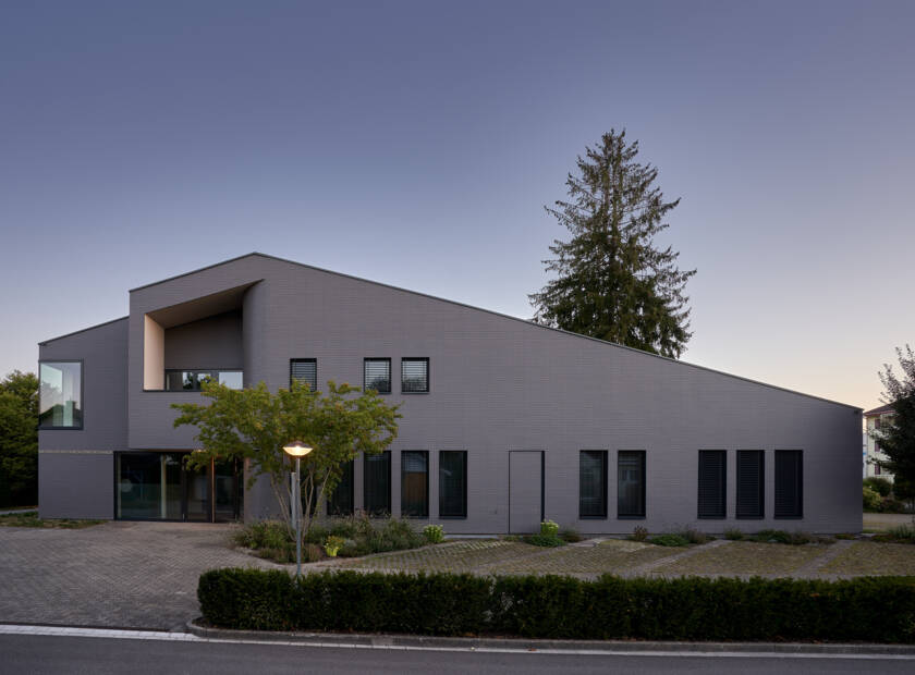 Slate-Clad House, Herzogenbuchsee, CH