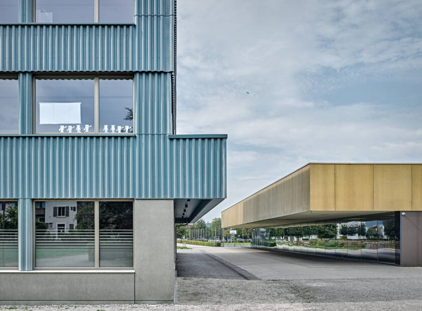 Schulhaus_Reiden_CH