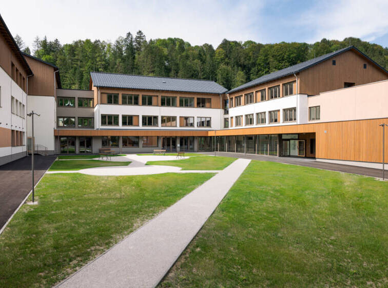 38155-SchoolcampusBadaussee_BadAussee_AT_Photo_3